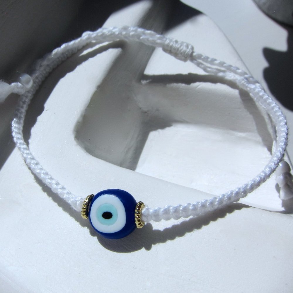 Handmade Clay Bead Evil Eye Macrame Bracelet - Picture 2 of 6